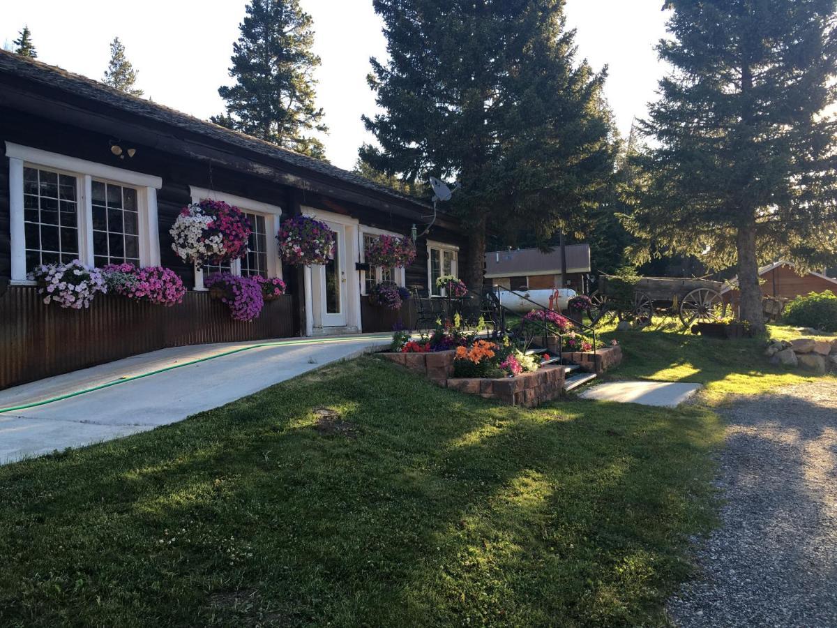 Antlers Lodge Cooke City Exterior photo